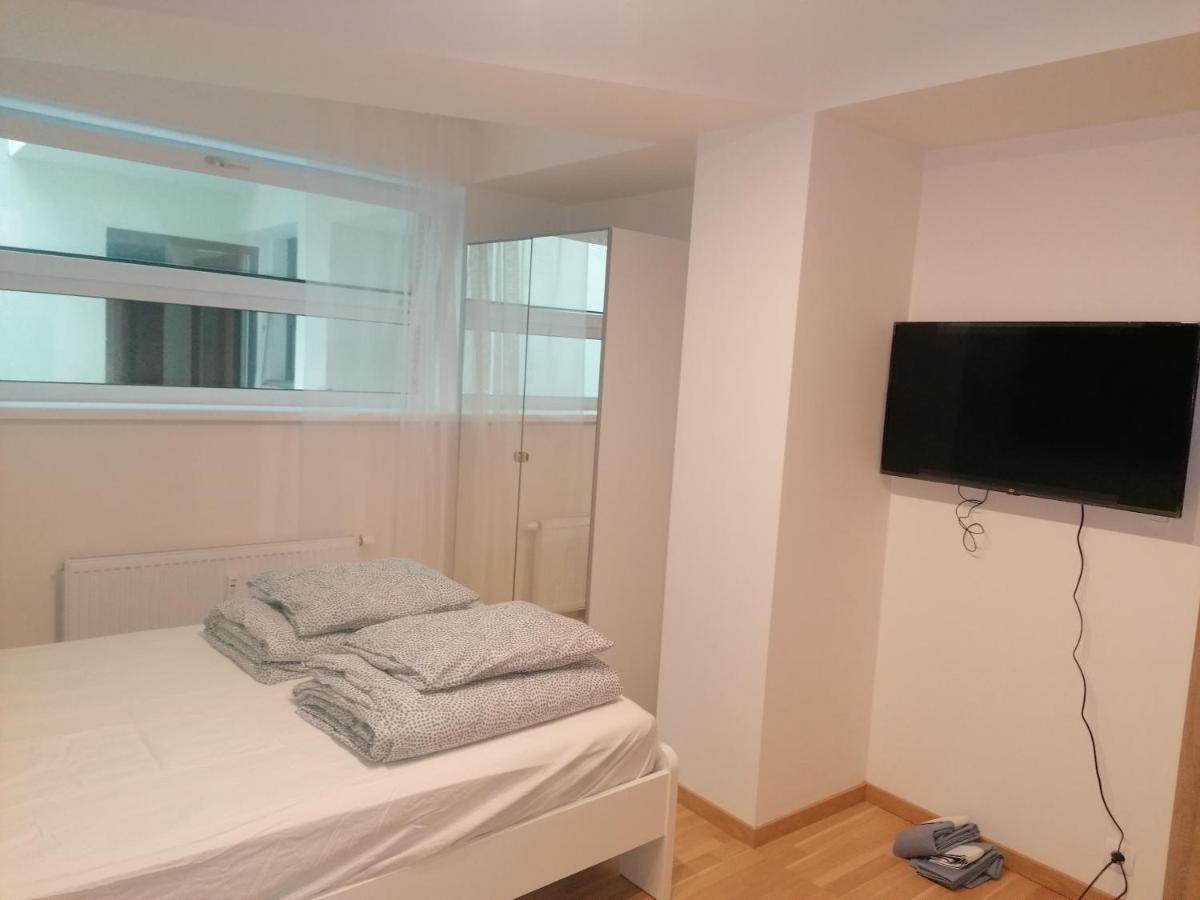 Studio Brand New Apartment #28 In New Building With Free Parking In City Center Praga Exterior foto